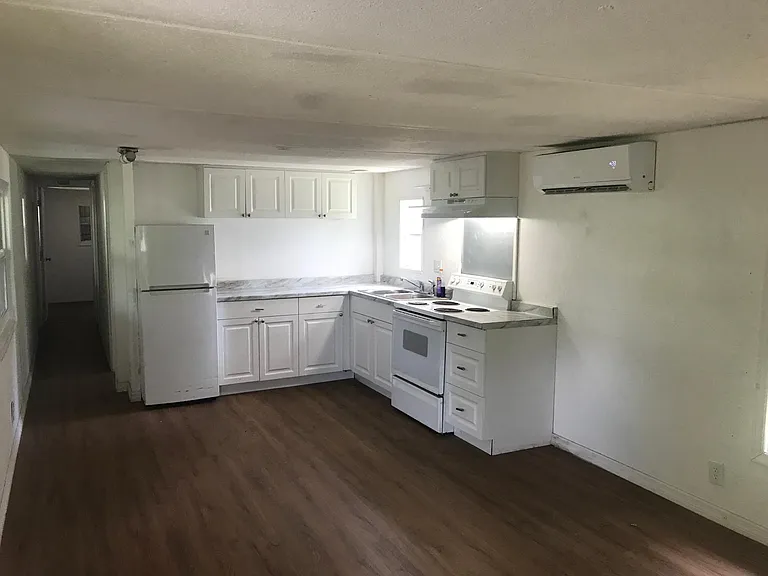 302 Shadylawn Ave — Photo 3