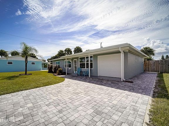 2nd image of 30 Tropical Dr