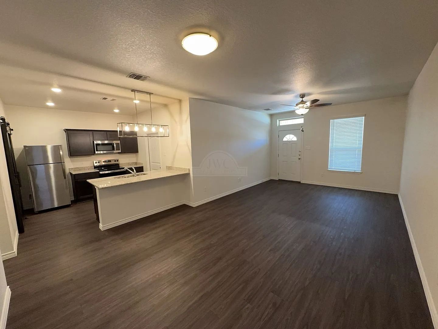 1-Week Free Rent 5106 Rose Garden Loop — Photo 3