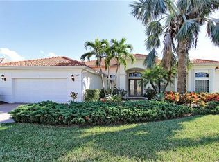 5108 Cerromar Dr, Naples, FL 34112