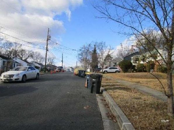 5405 Morton Pl, Riverdale, MD 20737