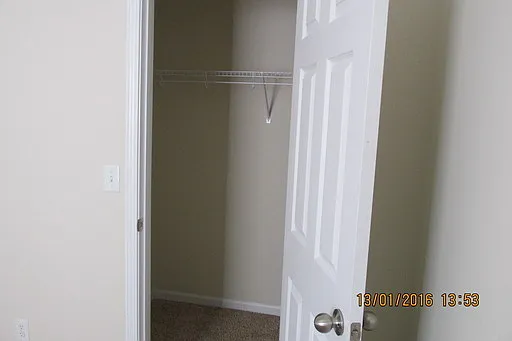 2 bed, 1025 sqft, $995 — Photo 3