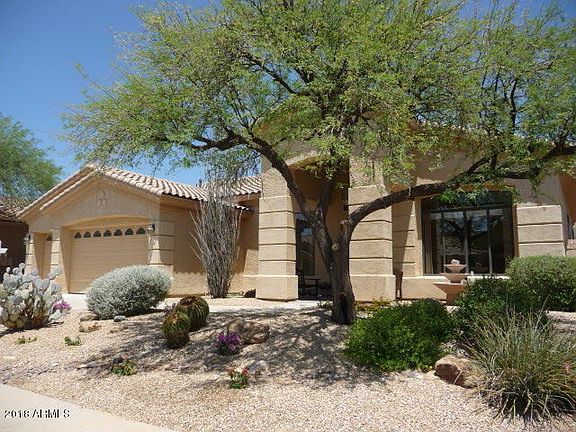 4 bedroom 2.5 bath 3 car garage!