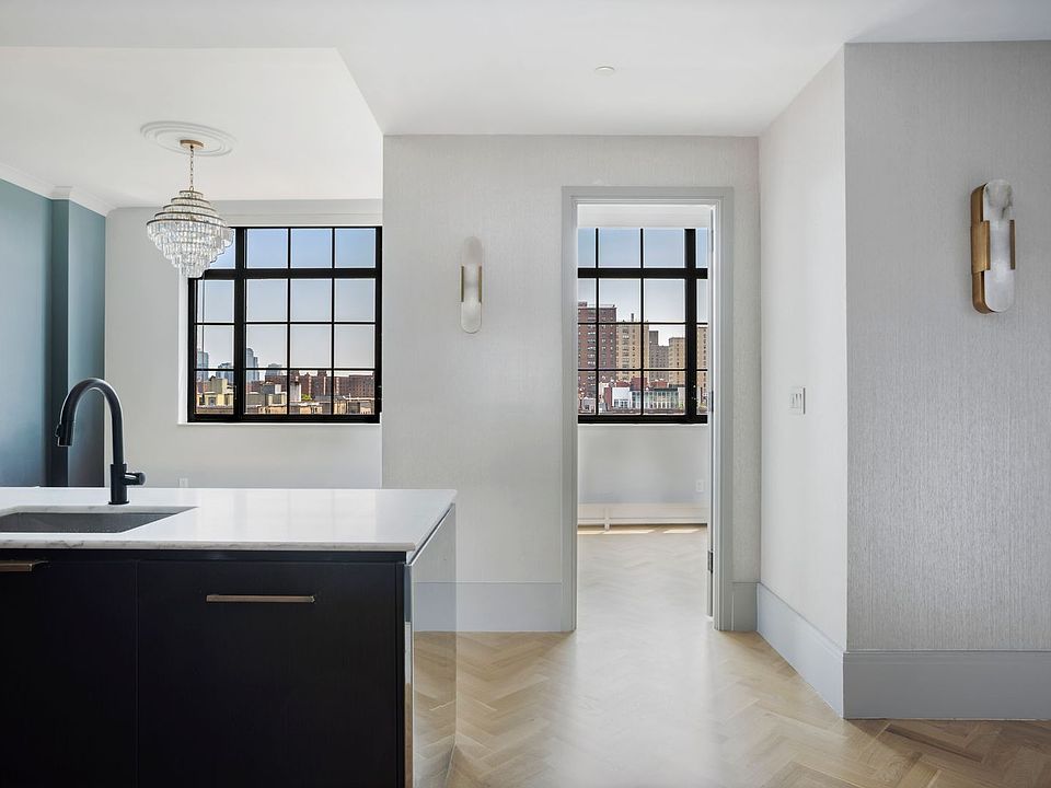 1st image of 50 Clinton St #Phb