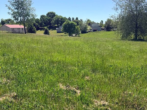 4th image of 2058 Walter Dr Lot 2