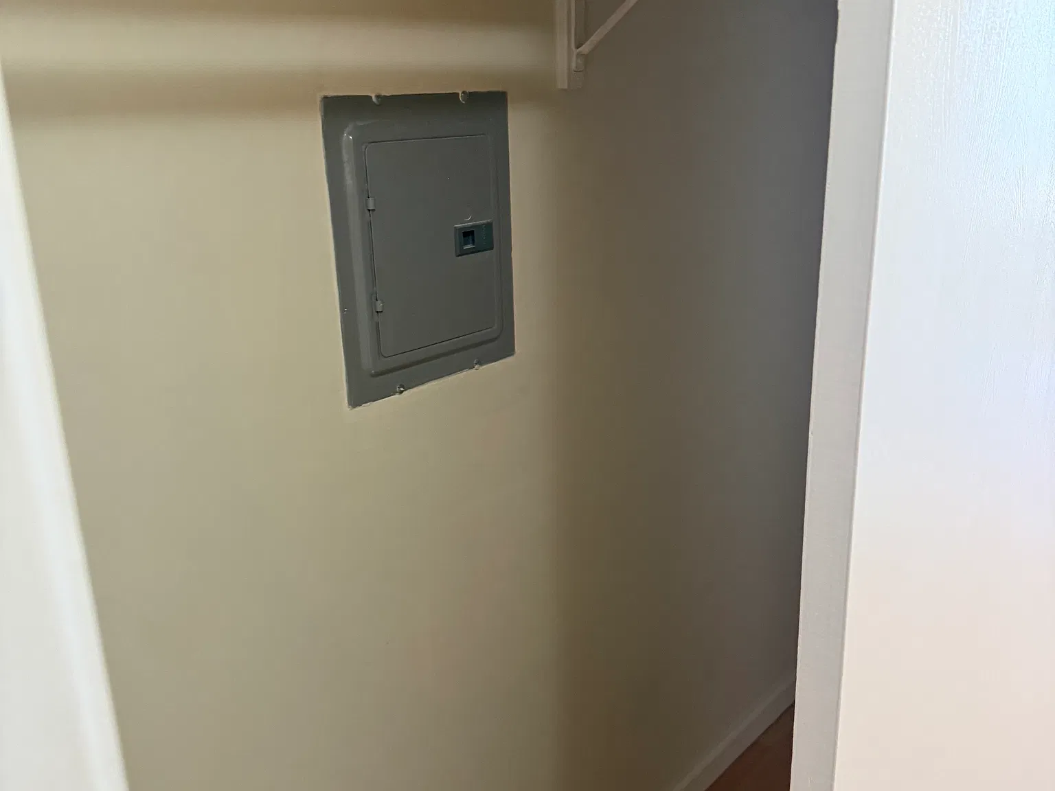 1 bed, 720 sqft, $3,100 — Photo 3