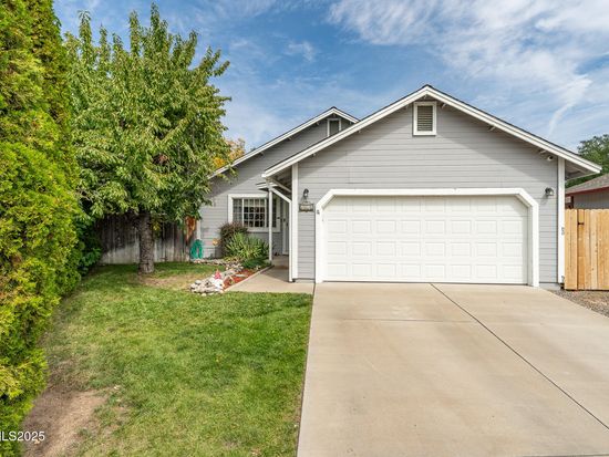 6671 April St, Sparks, NV 89436