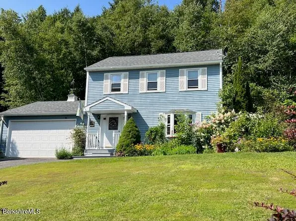 215 Partridge Rd, Pittsfield, MA 01201