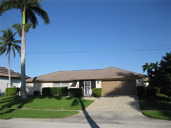 4th image of 70 Peach Ct
