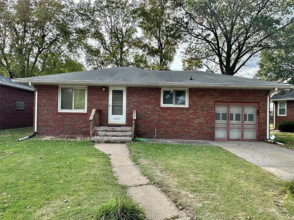 1st image of 666 Leslie Ave