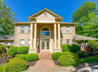 11 Asbury Rd SE, Huntsville, AL 35801