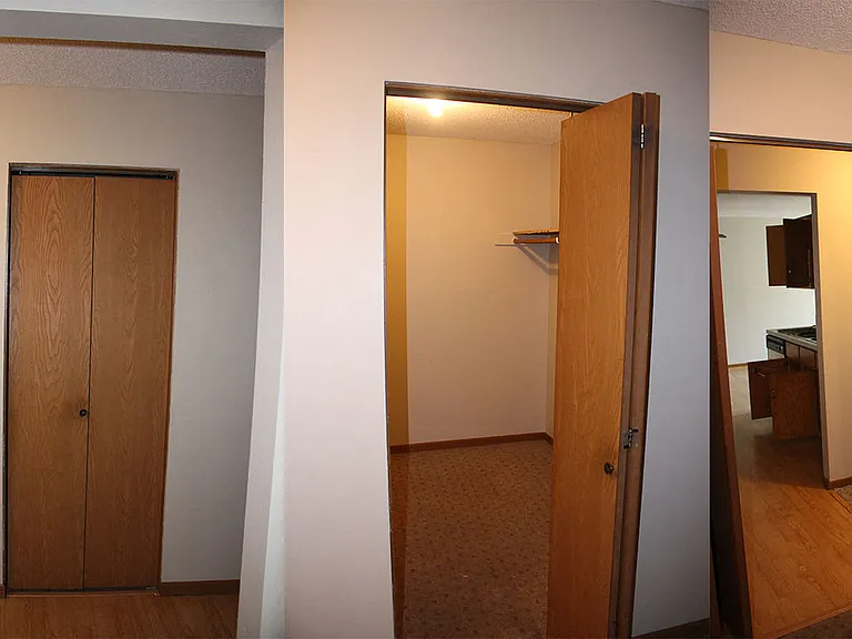 River Ridge Apartments — Photo 23