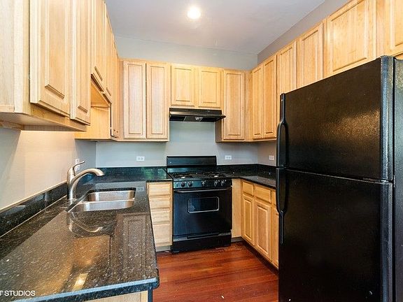 5th image of 2113 W Gladys Ave Unit 3N