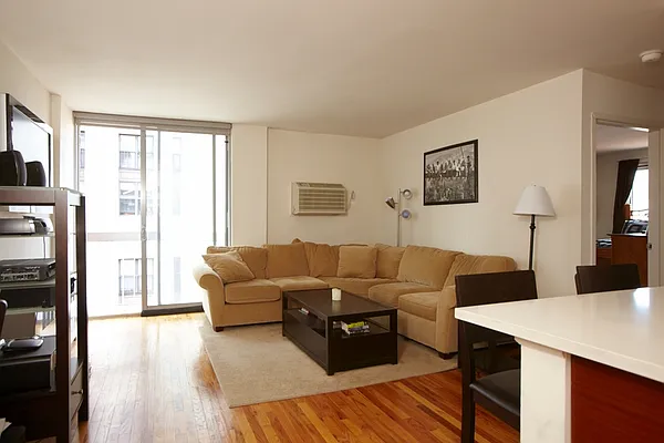 Rented by Town Residential | media 24
