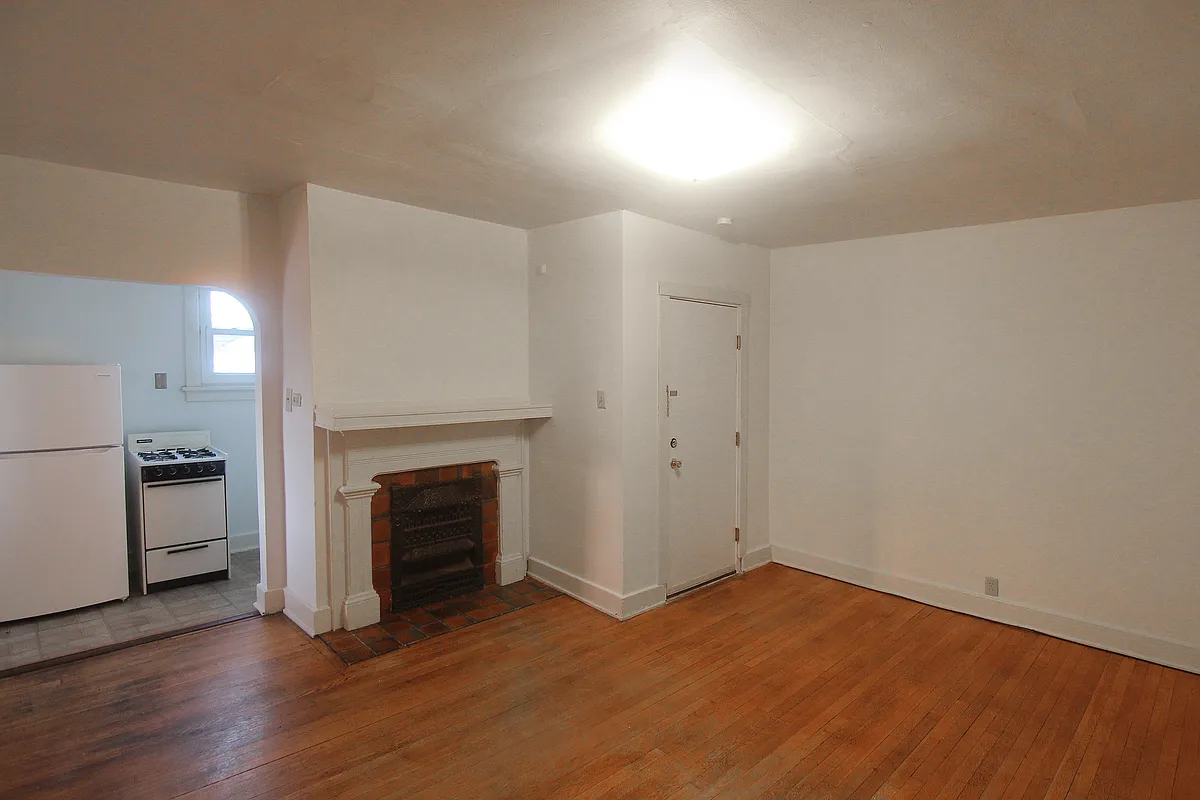 Building Photo - 416 South Ave #6