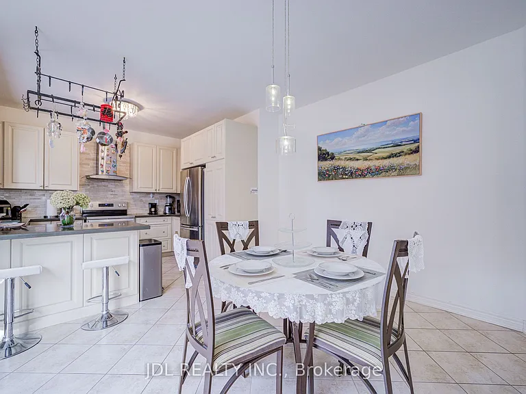 1139 Cenotaph Blvd — Photo 22