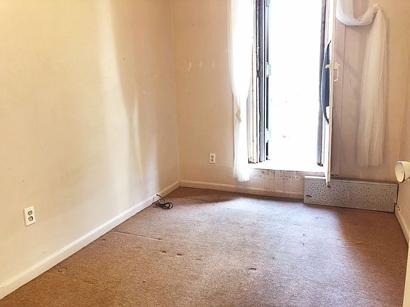 2nd image of 2843 Steinway St APT 1
