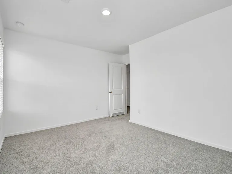 1507 Windrose Bnd — Photo 38