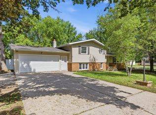 1065 Jorgenson St SE, Hutchinson, MN 55350
