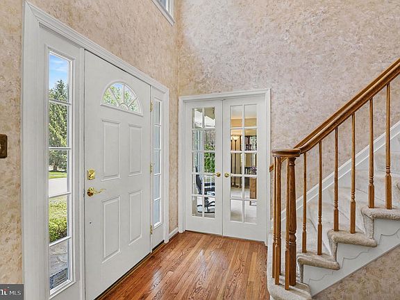 4th image of 2014 Royal Fern Ct