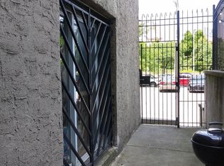 311 N Randolph St #1R, Philadelphia, PA 19106