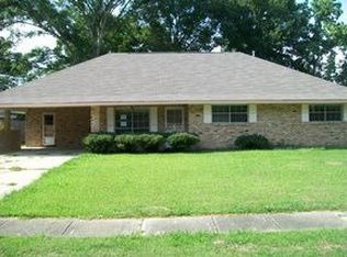 10025 El Camino Ave, Baton Rouge, LA 70815