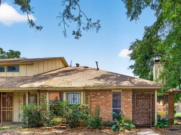12227 W Village Dr Unit C, Houston, TX 77039