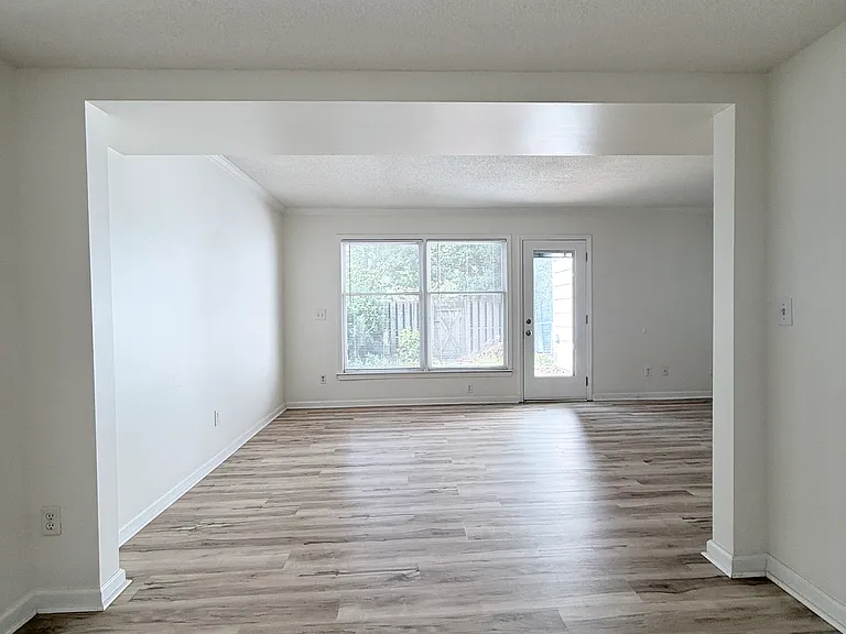 4912 Seabrook Ct — Photo 20