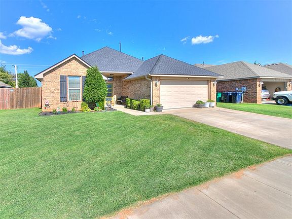 2nd image of 8912 Stacy Lynn Ln