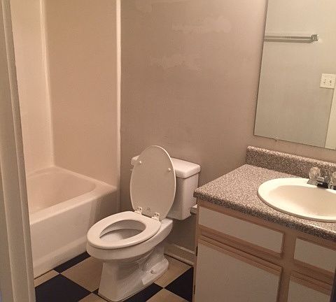 4th image of 301 Temple St #301
