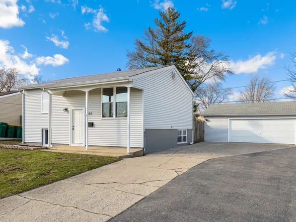 222 Pell Ave, Romeoville, IL 60446