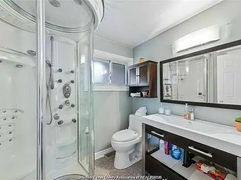 6711 Riverside Dr E — Photo 20
