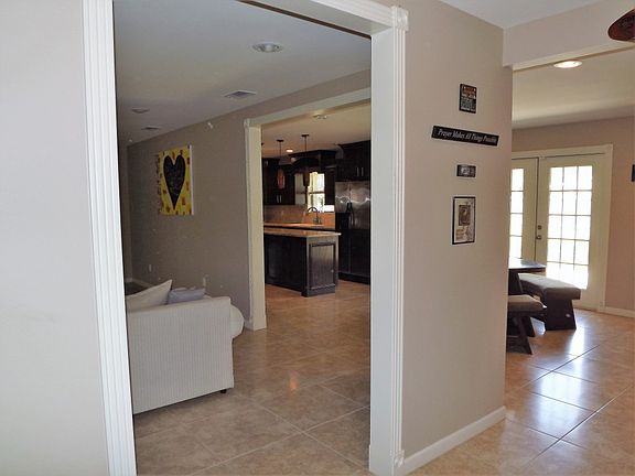 3rd image of 1518 La Vista Ave
