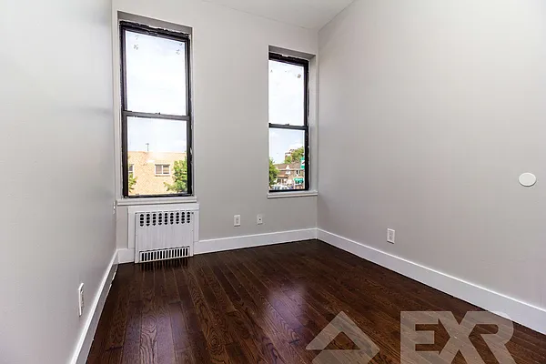 Rented by EXR | media 66