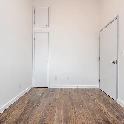 Rented by Nooklyn NYC LLC | media 79