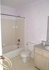 5th image of 21342 Hamilton Ave