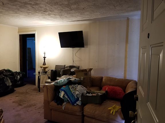 5th image of 9157 S Wentworth Ave