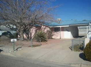 7513 Forsythe Rd SW, Albuquerque, NM 87121