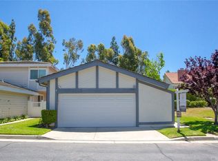 950 S Park Rim Cir, Anaheim, CA 92807