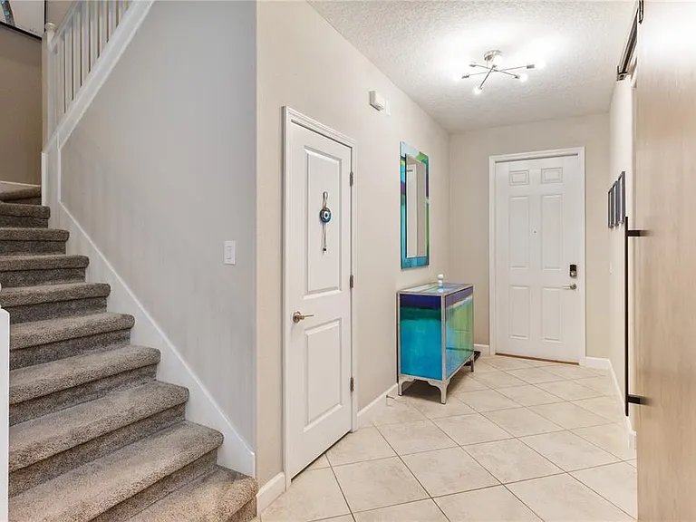 30841 Kelmin Ter — Photo 5