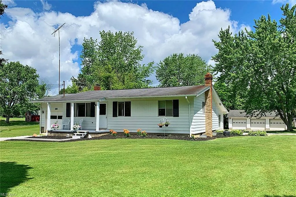 9425 Fewtown Rd photo 1