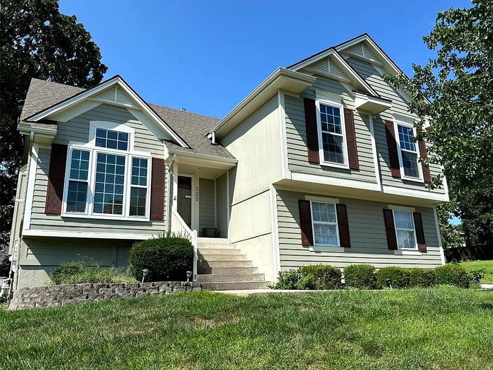 1st image of 125 NW Whitlock Dr