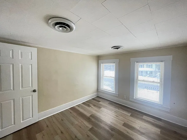 98 Main St #2 — Photo 12