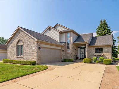 17723 Redwood Dr, Macomb, MI, 48042