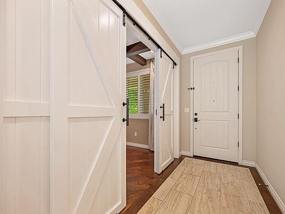 4th image of 4027 Porch Swing Dr