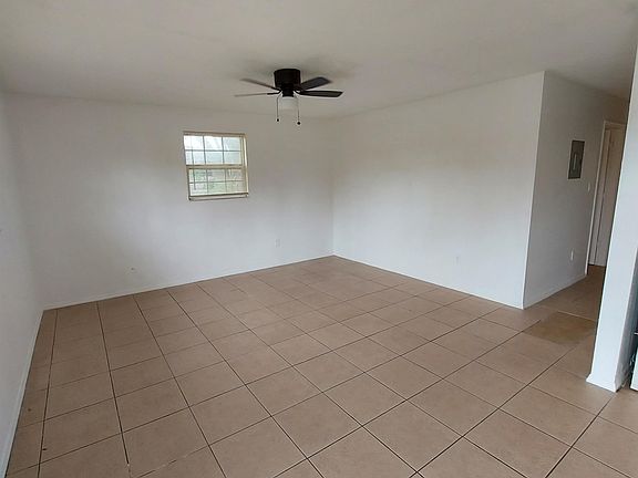 2nd image of 3085 Royal Palm Ave