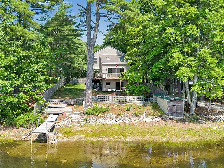 77 Barkers Pond Rd — Photo 1