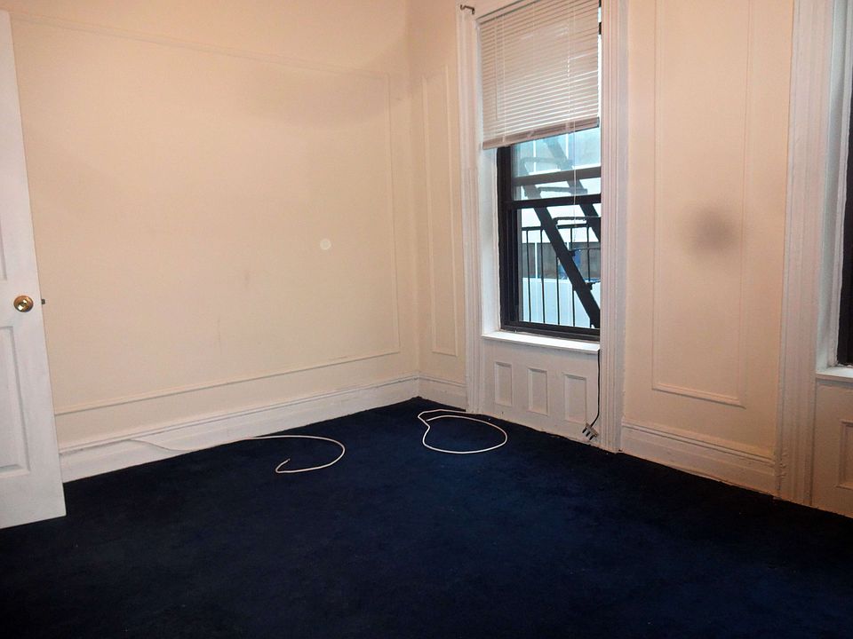 1st image of 330 E 65th St #41