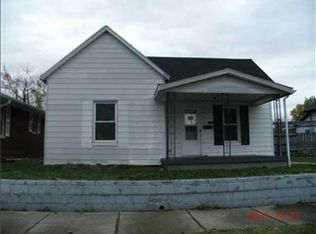 746 4th St, Shelbyville, IN 46176