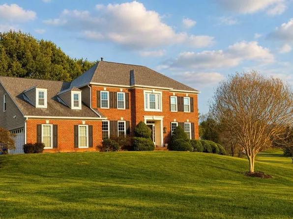 17422 Avenleigh Dr, Ashton, MD 20861